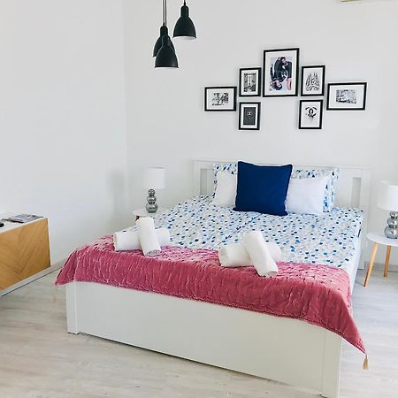 Belvarosi Studio Apartman Kecskemét Exterior foto